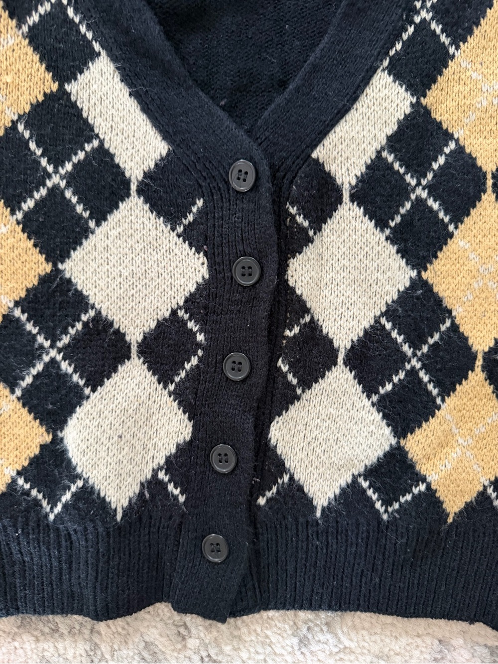 SHEIN Black V-Neck Argyle Cropped Cardigan with Cream & Tan Diamonds - Picture 3 of 4